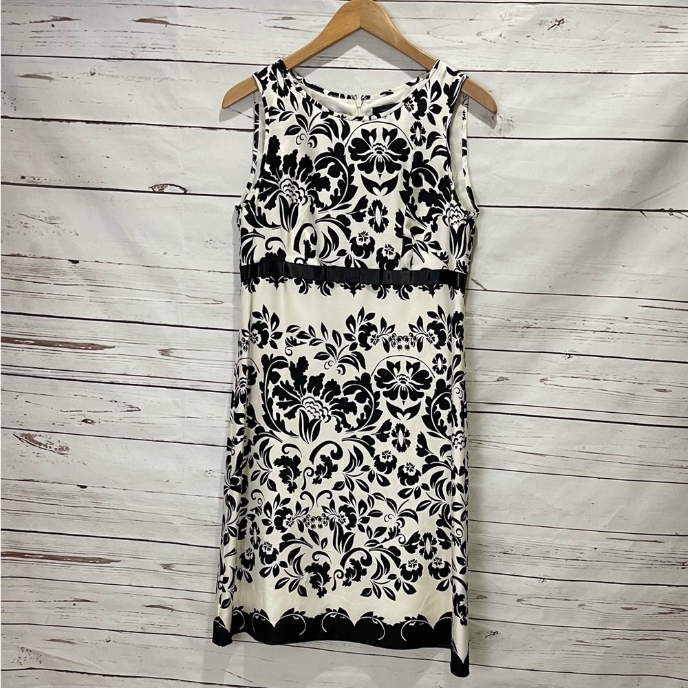 Tahari Silk Dress medium 8 Black and Ivory floral